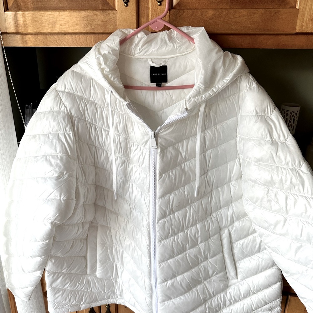 White Lane Bryant puffer coat 22/24